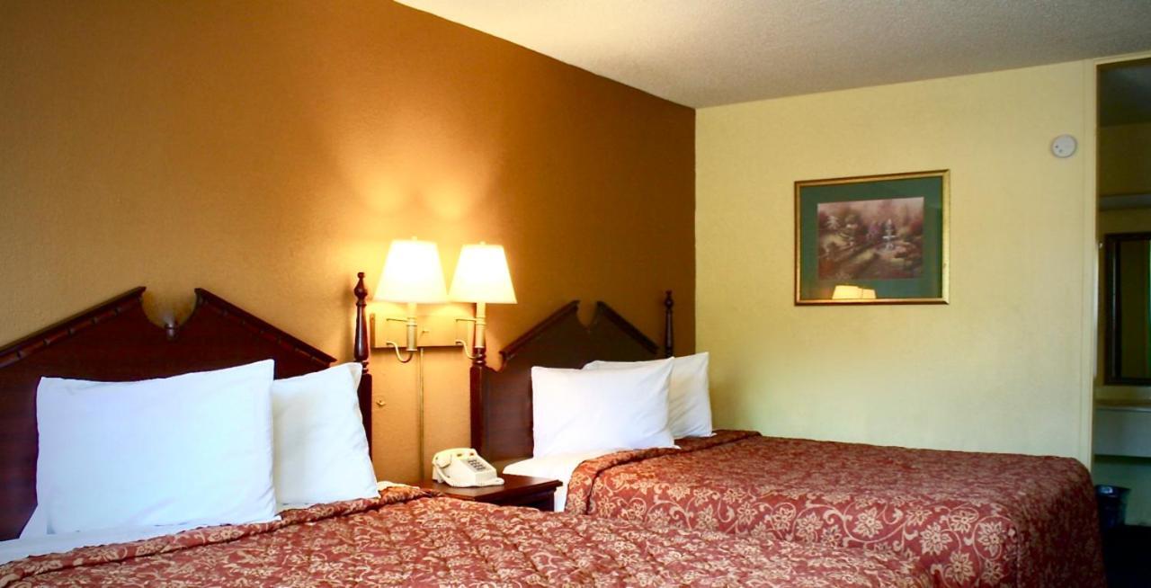 Rodeway Inn Monroe Exterior photo